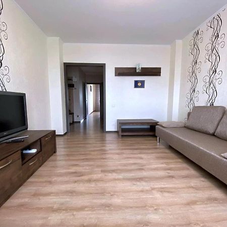 Kvartira Fatina 4A Appartement Mahiljow Buitenkant foto
