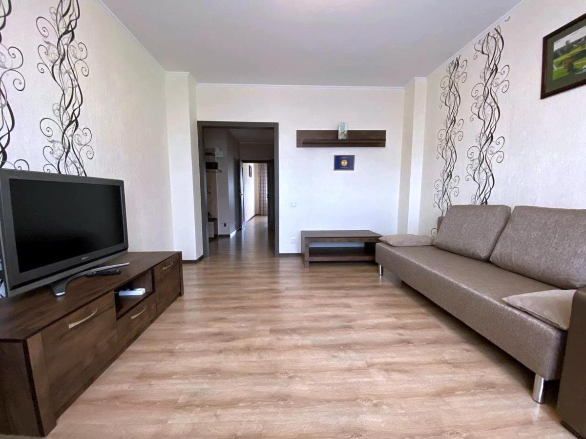 Kvartira Fatina 4A Appartement Mahiljow Buitenkant foto