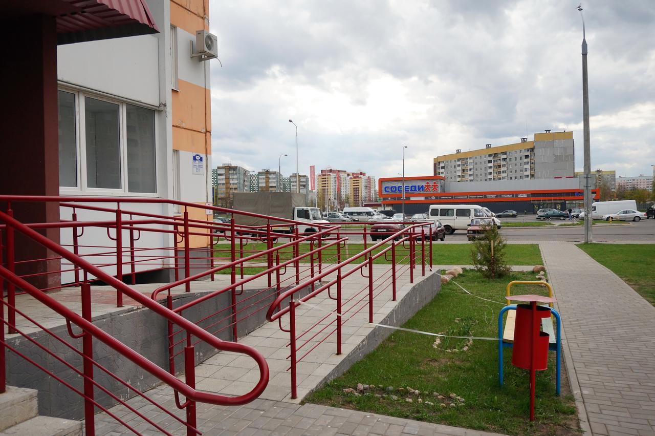 Kvartira Fatina 4A Appartement Mahiljow Buitenkant foto